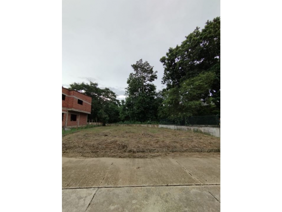 Lote de 374 m2 en conjunto cerrado en Turbaco