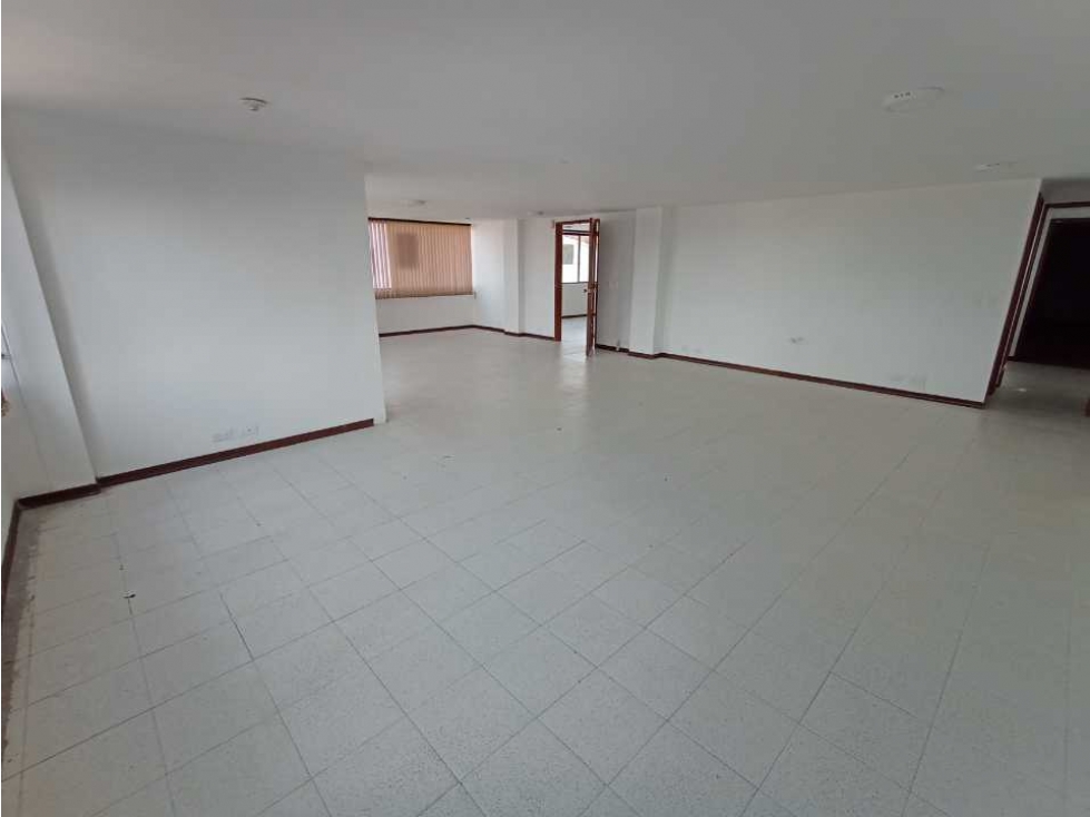 Oficina en arriendo sector centro Pereira cod 5582312