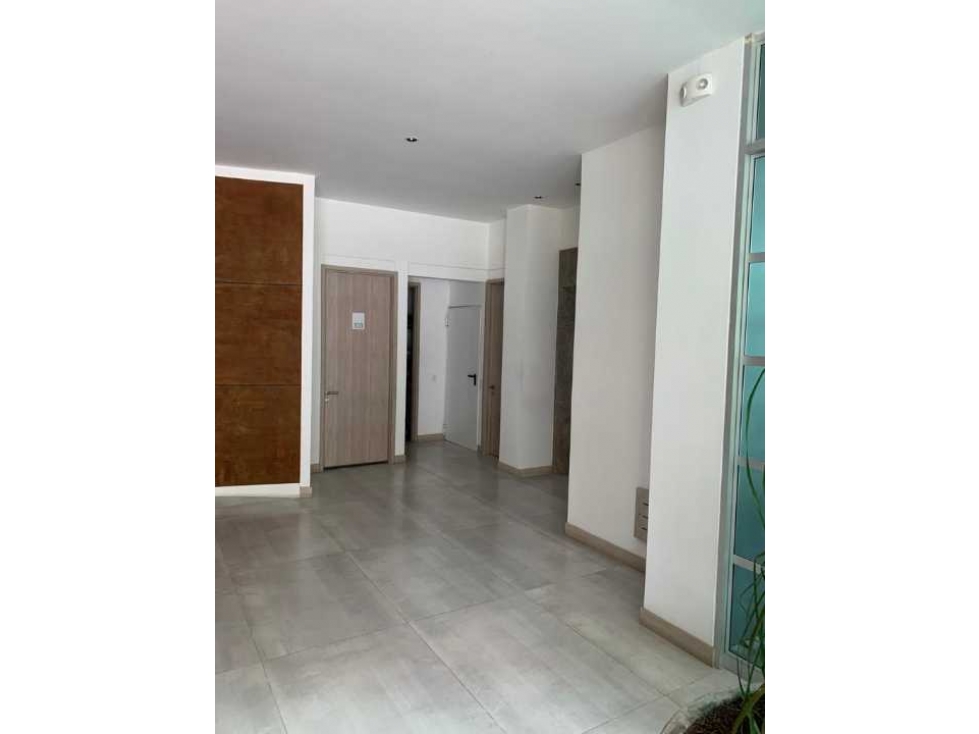 SE VENDE APARTAMENTO- AV CENTENARIO ( CERCA A CENTRO COMERCIAL CALIMA