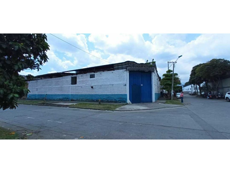 VENDO 5 BODEGAS EN BARRIO INDUSTRIAL