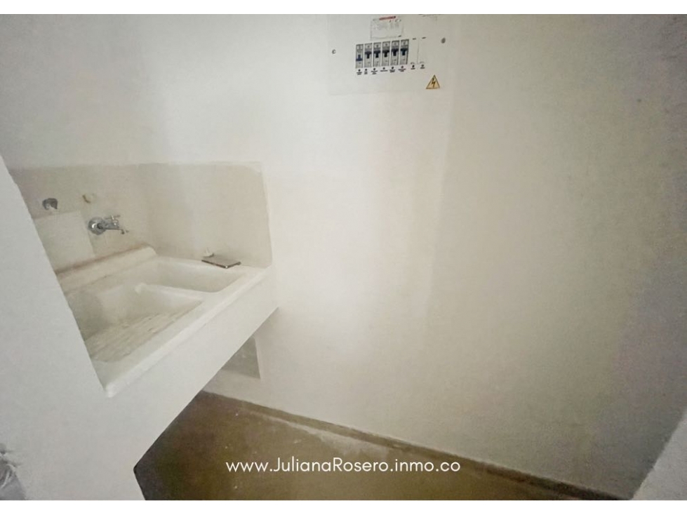 VENDO APARTAESTUDIO CON PARQUEADERO EN CAMPOBELLO (PARA ESTRENAR)