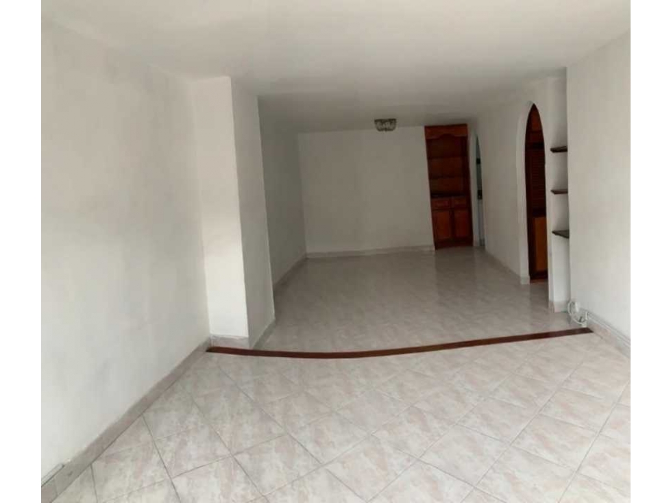 VENDO APARTAMENTO 1 PISO EN  SIMON BOLÍVAR CON PARQUEADERO Y CUARTO ÚT