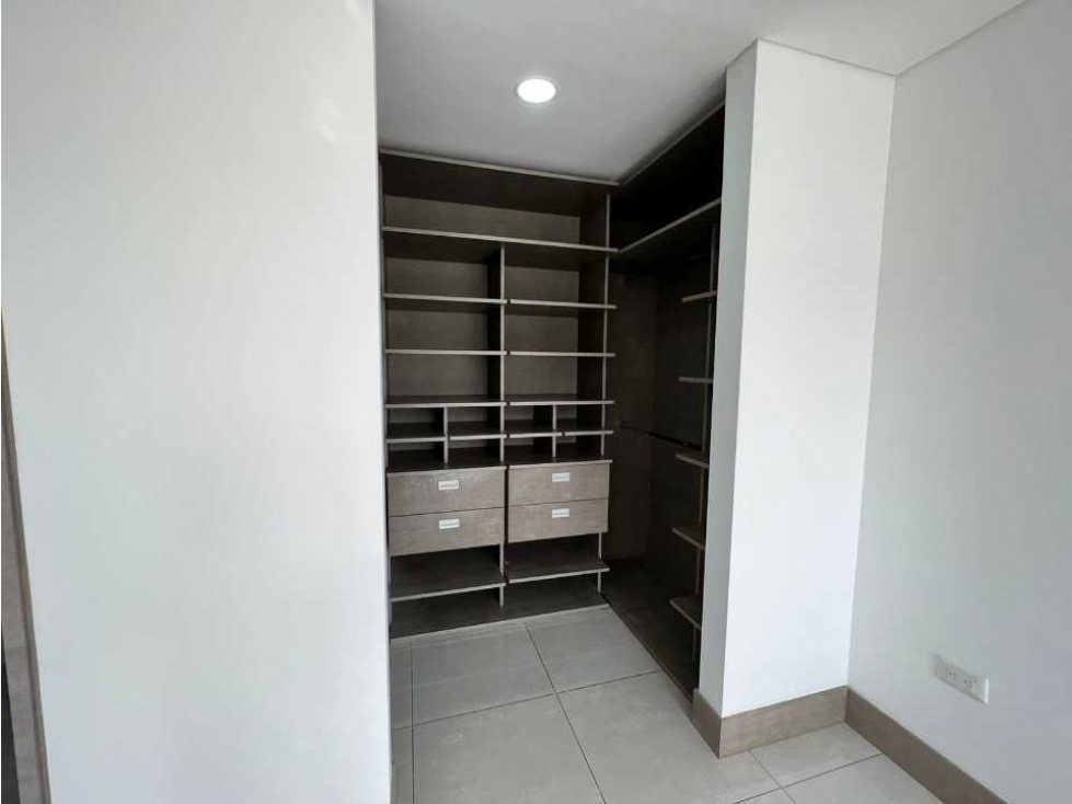 Vendo apartamento en el norte de cali mirador de menga 6 piso