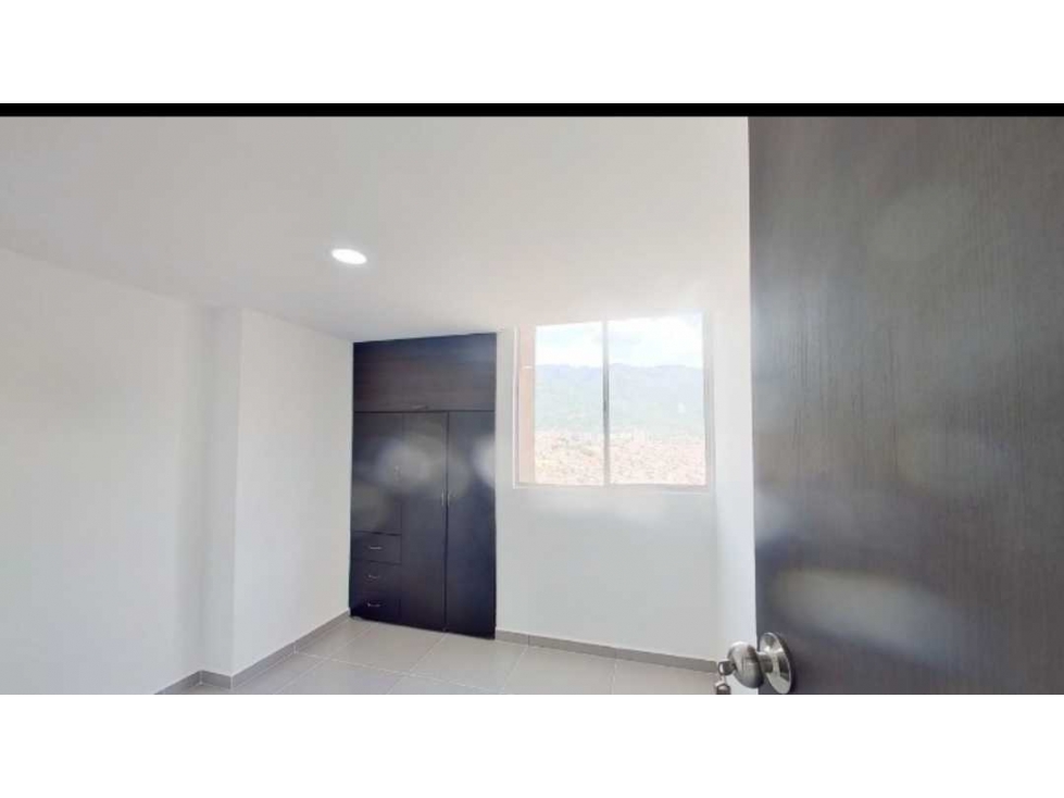 VENDO APARTAMENTO  EN NIQUIA PARTE BAJA CON PARQUEADERO PRIVADO