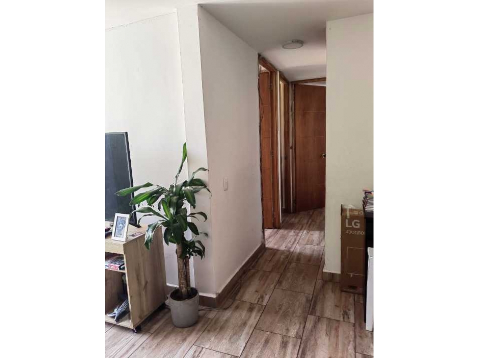 VENDO APARTAMENTO EN SAN ANTONIO DEL PRADO PARQUEADERO COMÚN