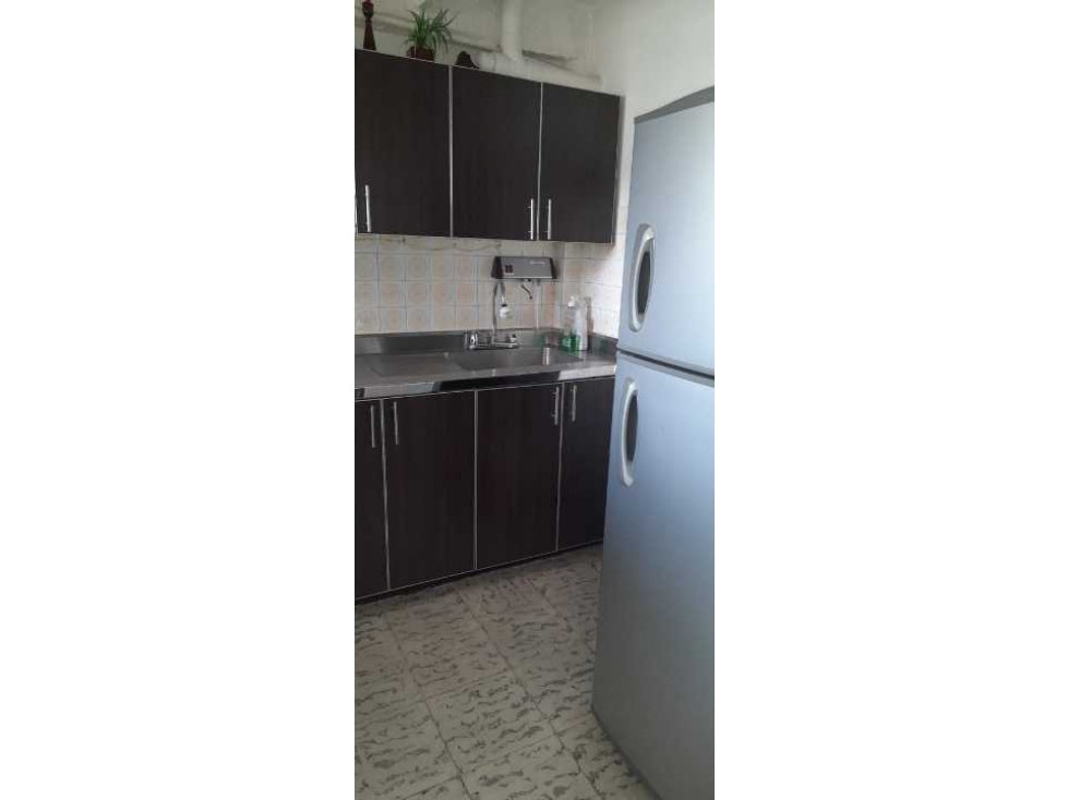 VENDO APARTAMENTO LIMONAR LB 6580688 4to PISO S/A