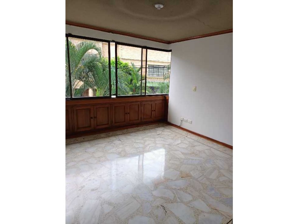 VENDO APARTAMENTO AMPLIO INGENIO 5211111PQ