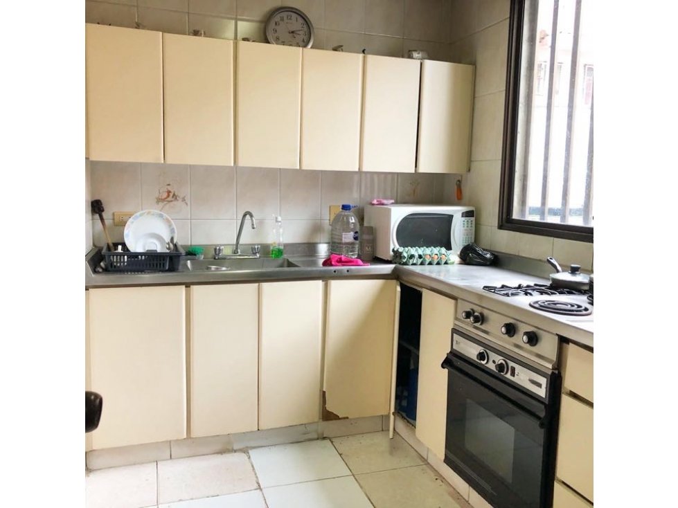 VENDO CASA COMERCIAL EN EL CENTRO PEREIRA