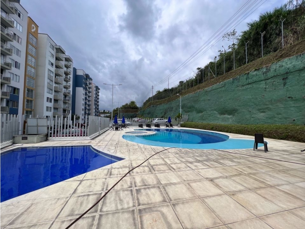 VENDO CASA EN CONJUNTO CERRADO EN PEREIRA