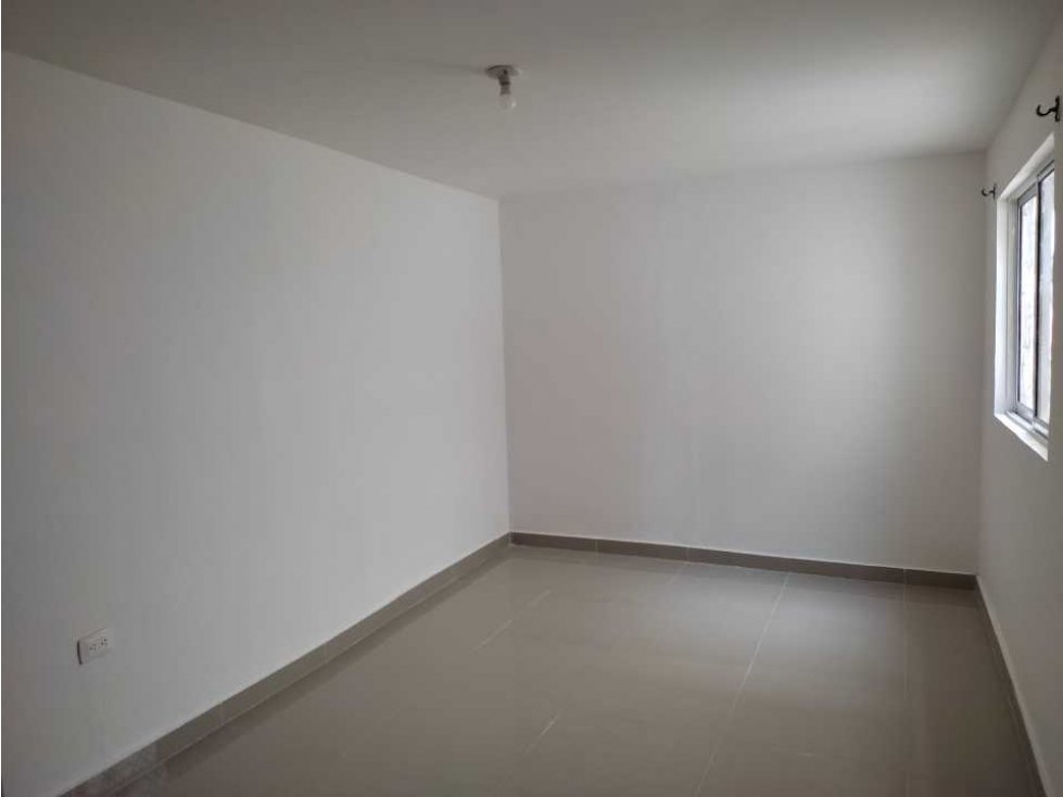 Vendo Apartamento en Edificio NEWPORT