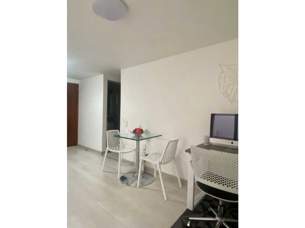 VENDO LINDO APARTAMENTO REMODELADO EN PASADENA