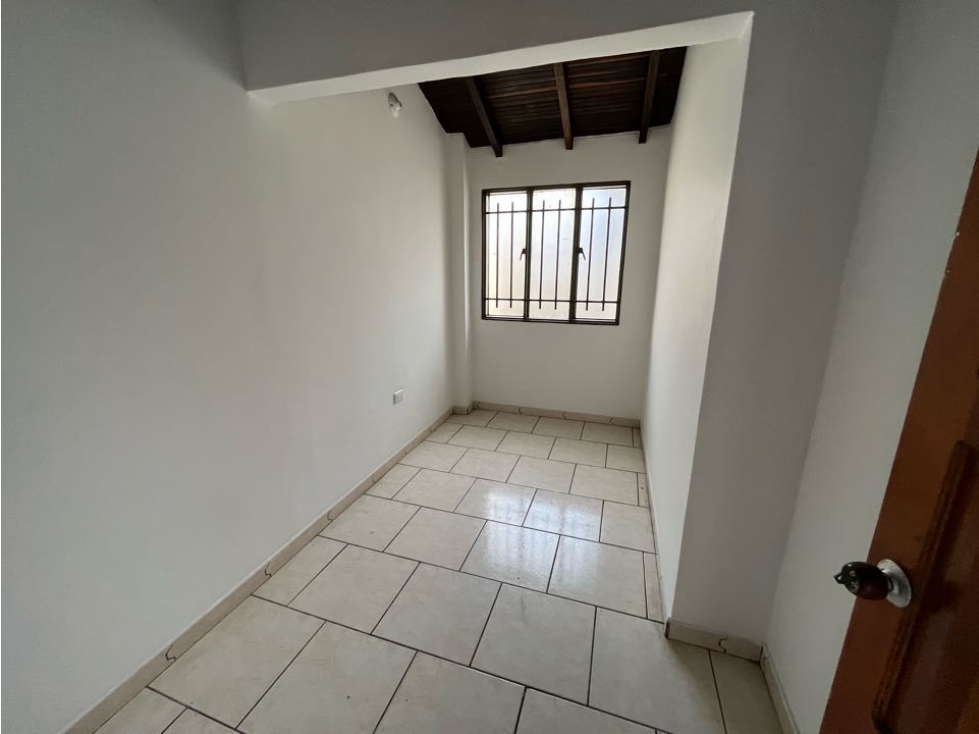 VENDO SEGUNDO PISO VILLA OLÍMPICA