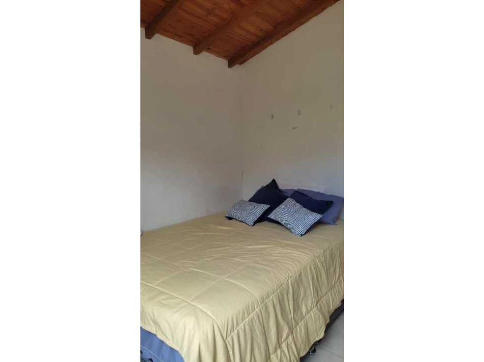 Venta de casa en Robledo.   Unidad abierta con parqueaderos comunes