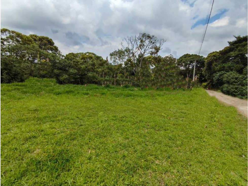 VENTA DE LOTE EN PARCELACIÓN LAS MERCEDES