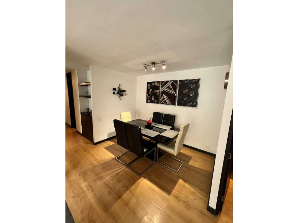 Venta espectacular apartamento remodelado en mazuren