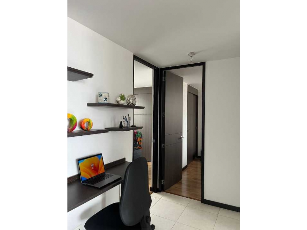 VENTA HERMOSO APARTAMENTO SABANETA, BARRIO HOLANDA