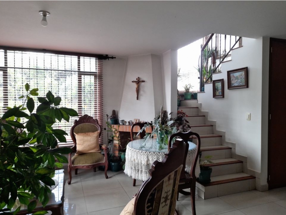 VENTA LINDA CASA UNIFAMILIAR EN CAJICA