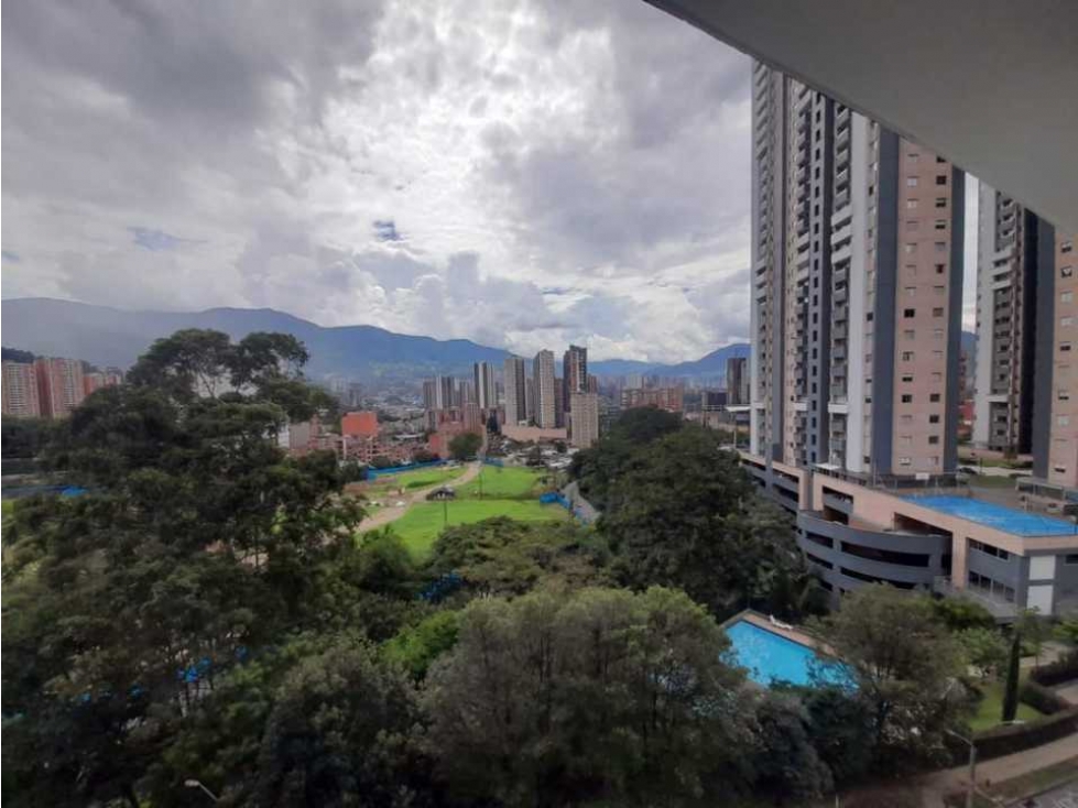 Venta Sabaneta, zona plana, 90 m², 3 alcobas, 1 parqueadero, unidad