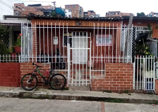 Venta de propiedad en el barrio la trinidad en Floridablanca